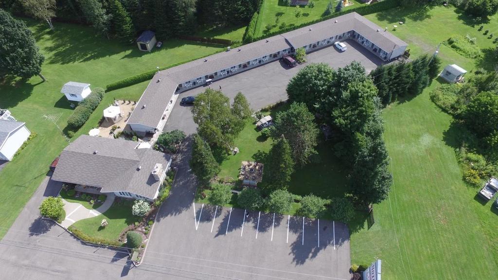Motel La Cheminee Saint-Jerome Exterior photo